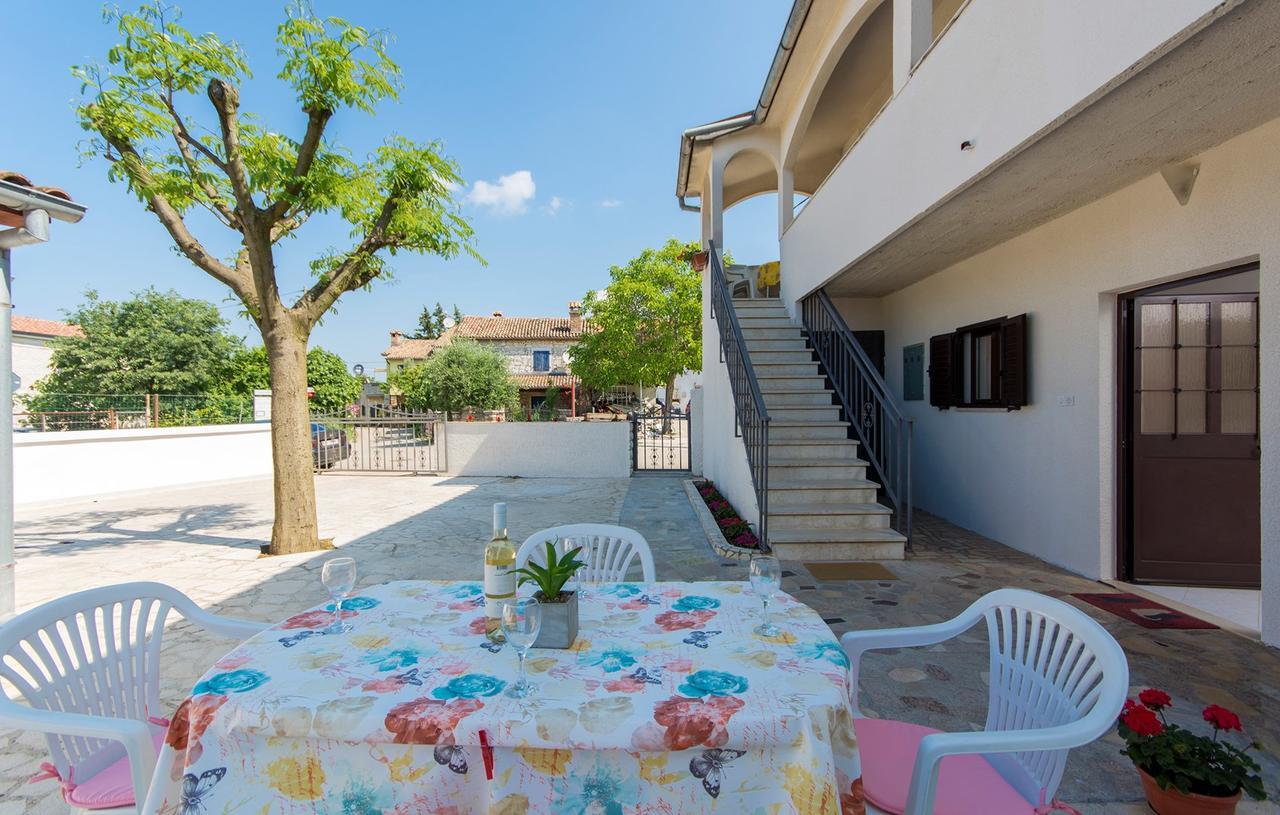 Appartement Oriana *